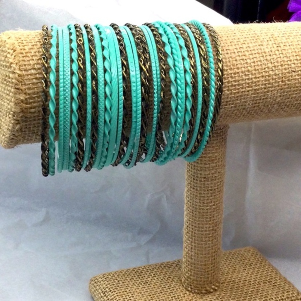 Gorgeous Metal Bangle Set